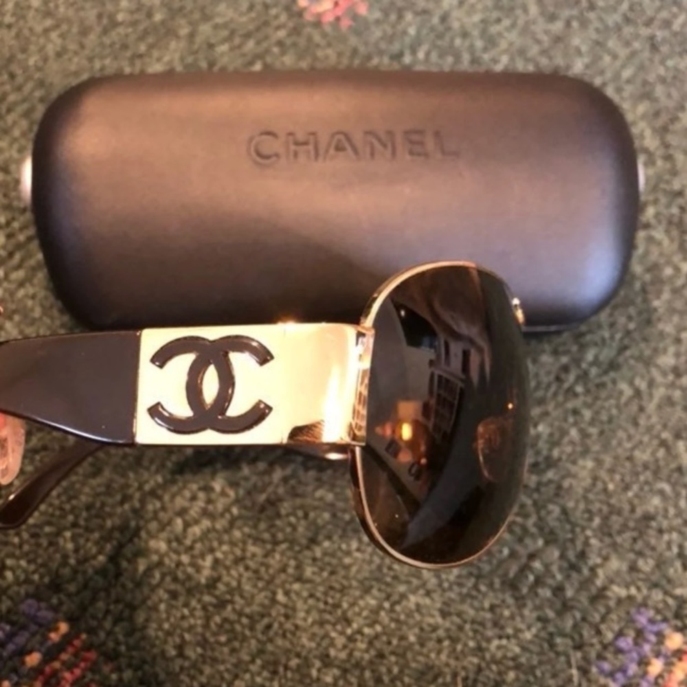 Chanel sunglasses-black and gold